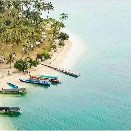 Pulau Mahitam Resort & Cottage By Hotelku Menango エクステリア 写真