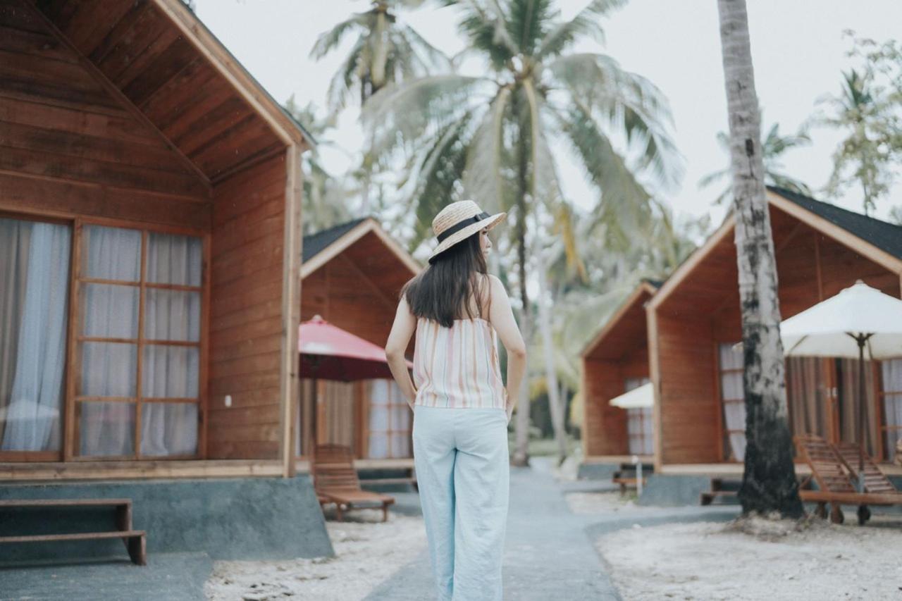 Pulau Mahitam Resort & Cottage By Hotelku Menango エクステリア 写真